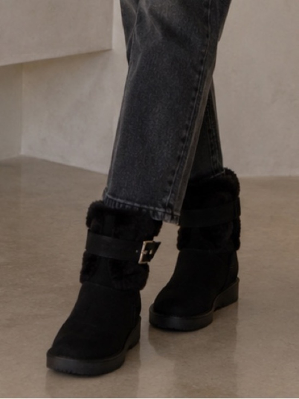 Guess AMBURR BLACK Booties size 7.5